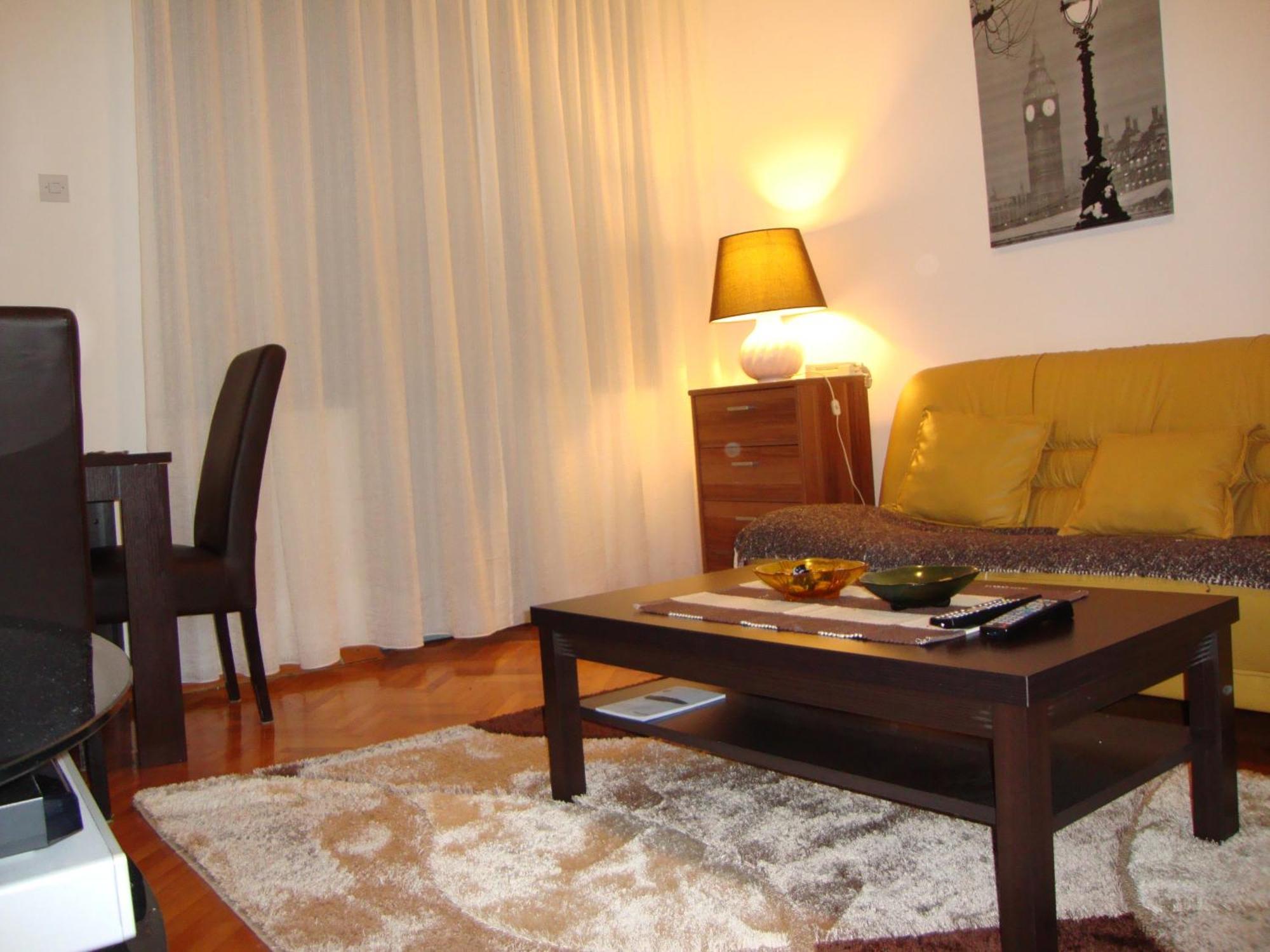 Centre Point Apartment Подгорица Стая снимка